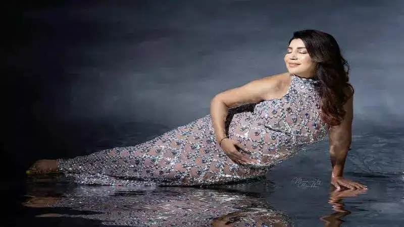 Debina Bonnerjee’s maternity pictures will make you smile