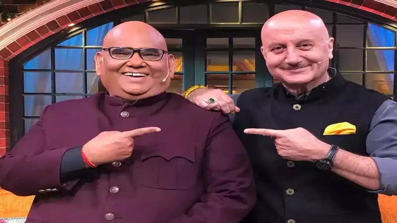 Anupam Kher remembers late Satish Kaushik with heartfelt invitation to birthday celebration