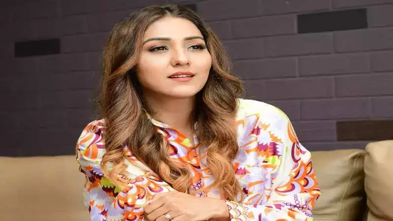 Singer Neeti Mohan reminisces her Diwali days in Delhi