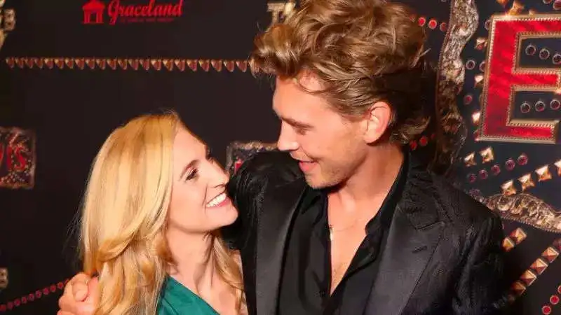 Austin Butler's date to the Golden Globes 2023 revealed!