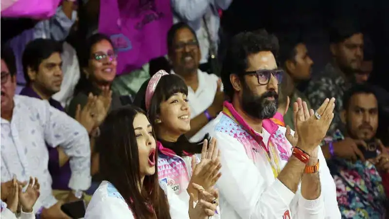 Aishwarya Rai, Aaradhya Bachchan and Navya Naveli Nanda cheer for Abhishek Bachchan’s kabaddi team in Pune