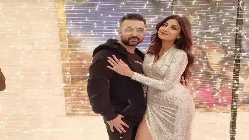 Shilpa Shetty posts a nice photo with Raj Kundra and her children in honour of Working Parents Day