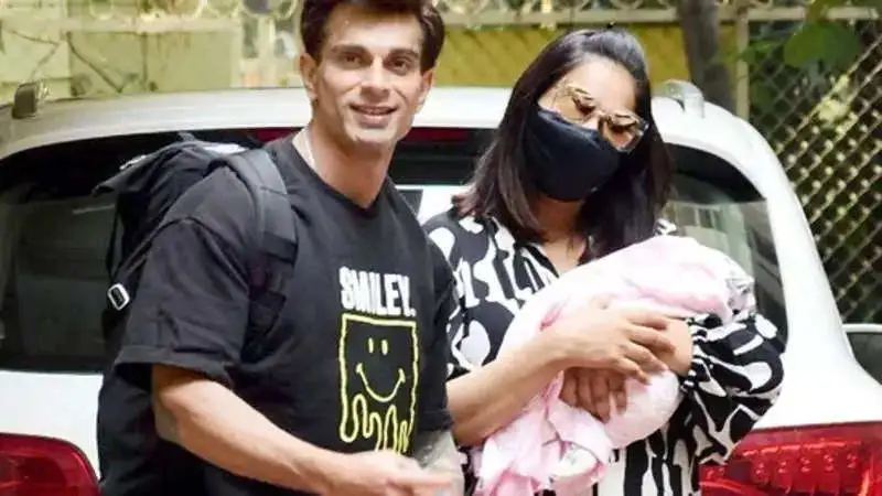 Bipasha Basu and Karan Singh Grover get the clay impressions of daughter Devi