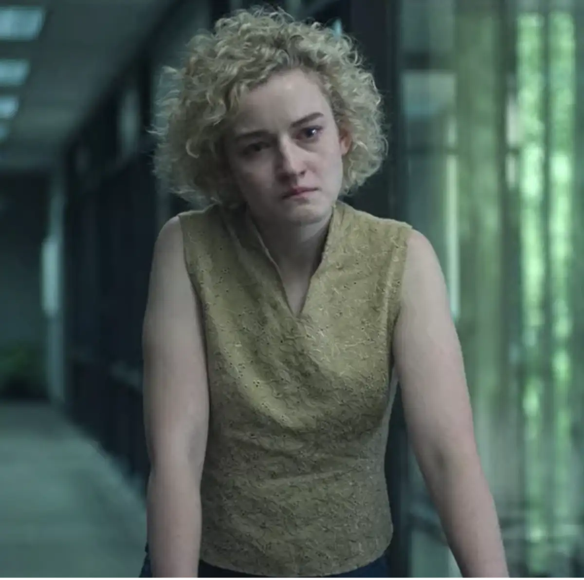 ozark-julia-garner