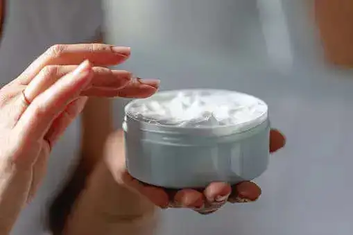 face moisturizer