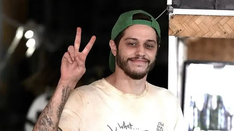 Why birthday boy Pete Davidson is the perfect boyfriend material