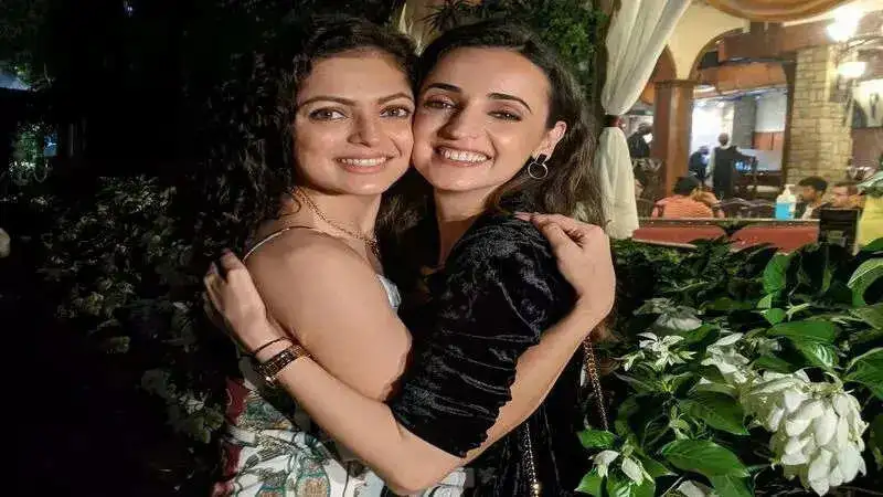 From Drashti Dhami-Sanaya Irani to Urvashi Dholakia-Sumona Chakravarti, TV celebs who are also BFFs offscreen