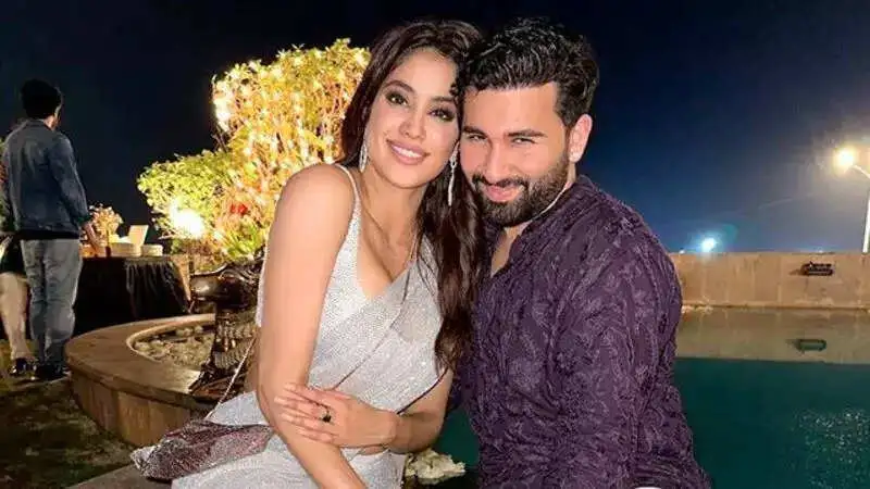 “Janhvi Kapoor and Orhan Awatramani never had romantic feelings for each other”, says their common friend