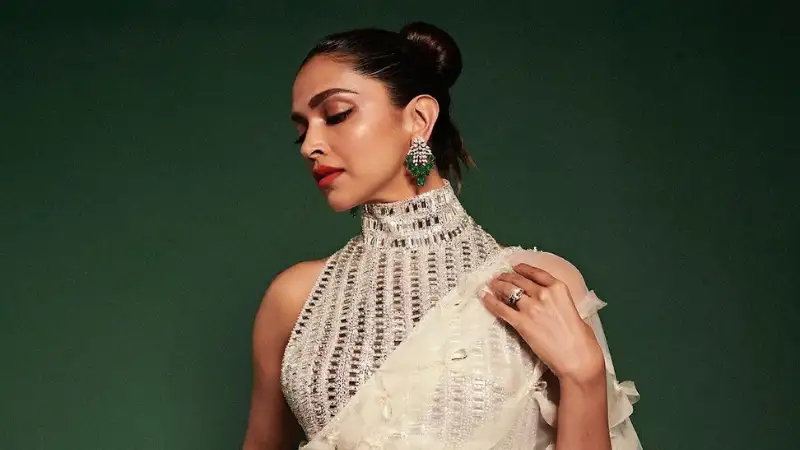 Deepika Padukone enchants in white saree; Ranveer Singh's endearing comment steals the spotlight