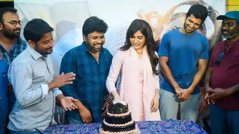 Kushi: Samantha Ruth Prabhu gets a grand 'welcome back' from Vijay Deverakonda and team