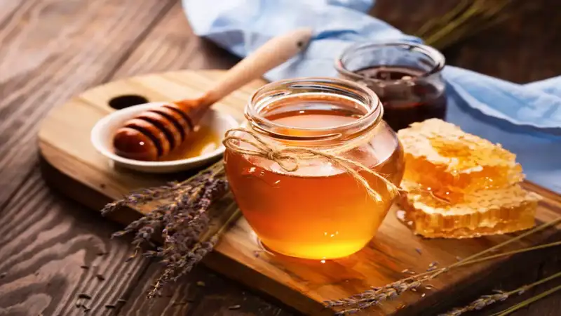 Looking for healthier ways to sweeten your day? Discover the world of natural sweeteners