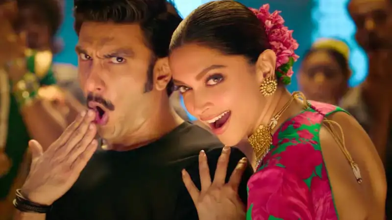 Ranveer Singh's Cirkus trailer gets a thumbs up from fans, don't miss Deepika Padukone cameo