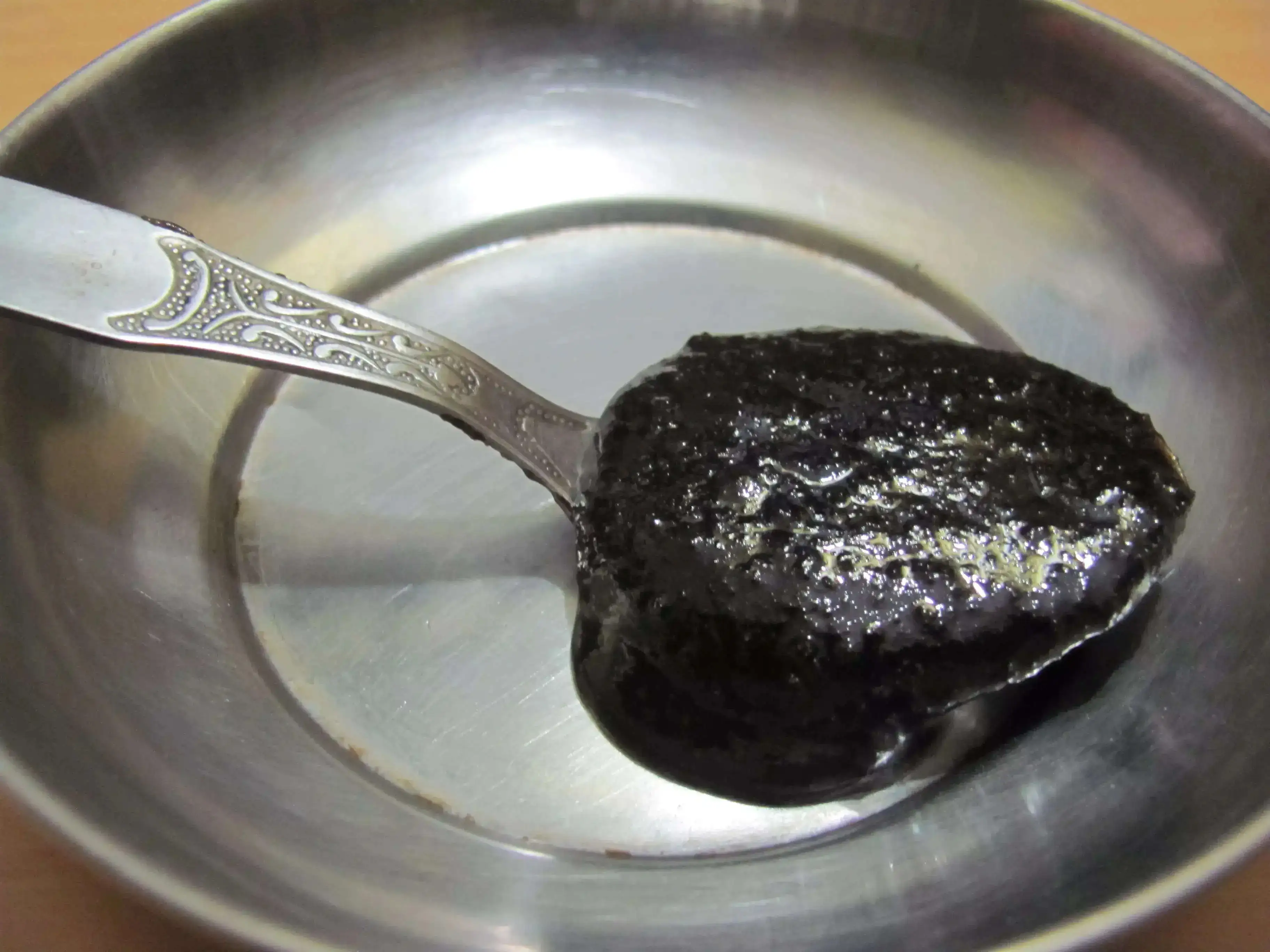 Chyawanprash_spoonful.