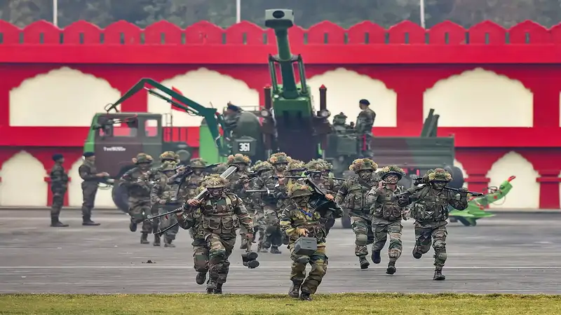 Honouring the Brave: 8 powerful dialogues from Bollywood movies that salute the Indian Army