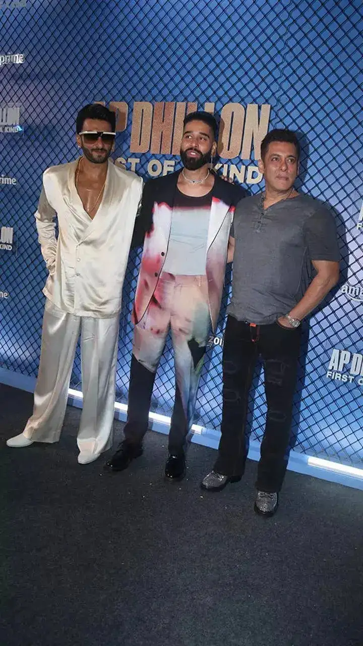 Ranveer Singh, A P Dhillon and Salman Khan strike a pose