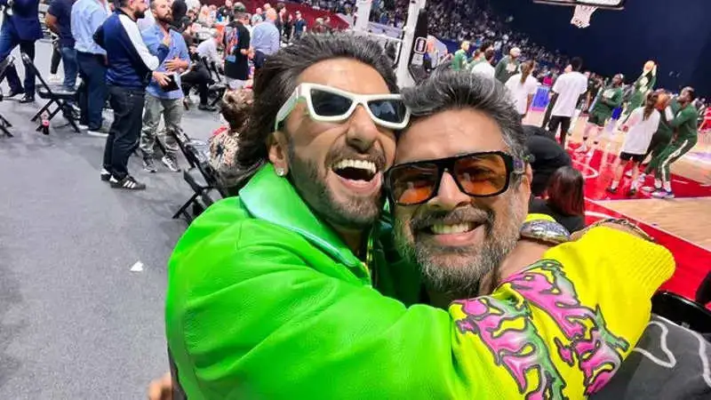 R Madhavan and Ranveer Singh pose together at the NBA Abu Dhabi Games 2022