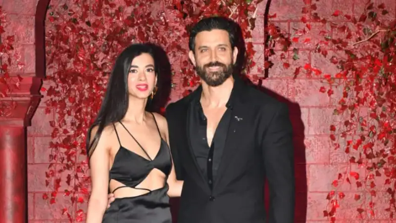 Hrithik Roshan wishes girlfriend Saba Azad with an adorable post, calls her 'quirky crazy nutty'