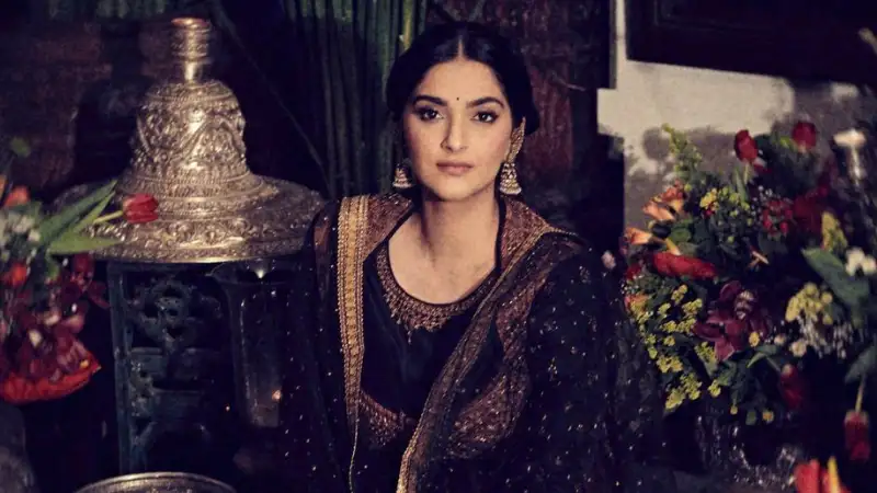 Is Sonam Kapoor on a strict diet and trying to lose post-partum weight? Actress reveals it all