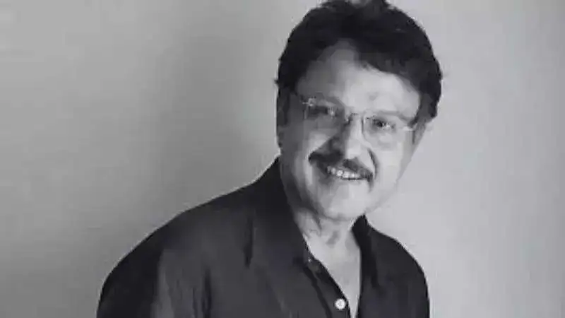 Sarath Babu is NOT DEAD, he's recovering and well