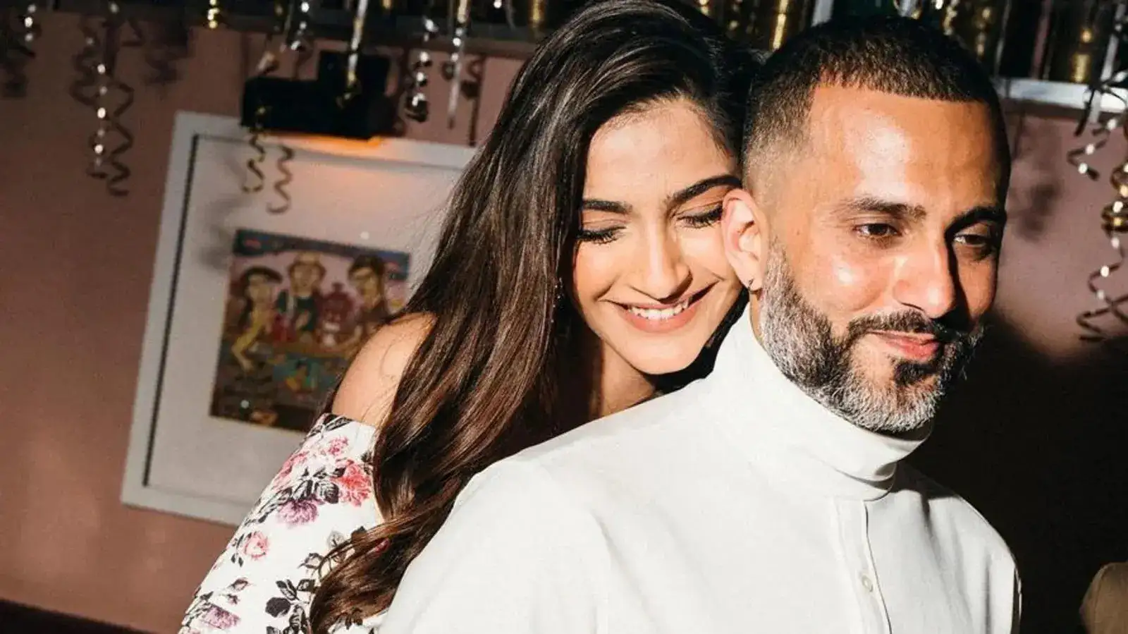 sonam_kapoor_anand_ahuja_1627611039431_1627611064816 (1).