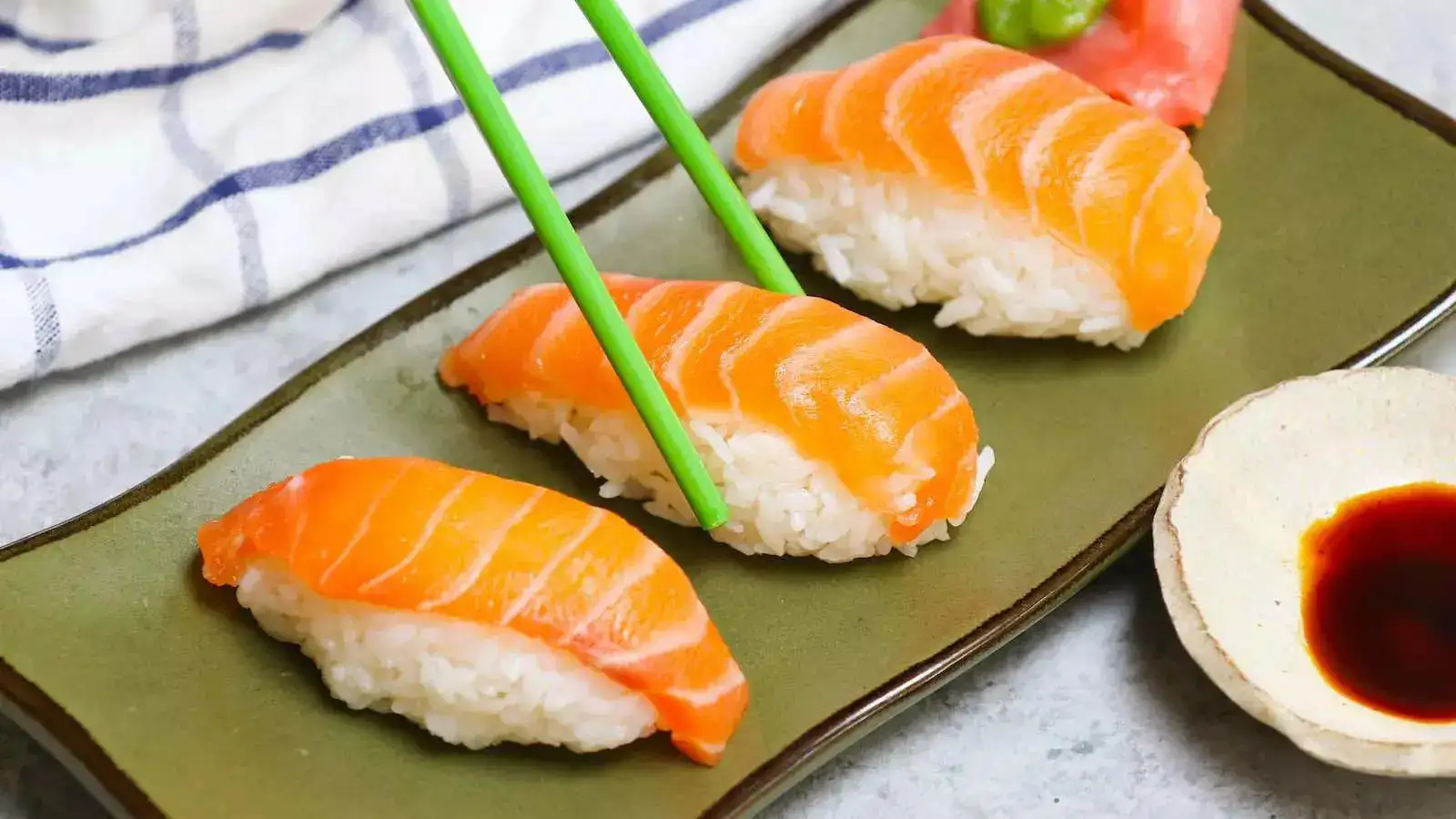 Salmon Sushi