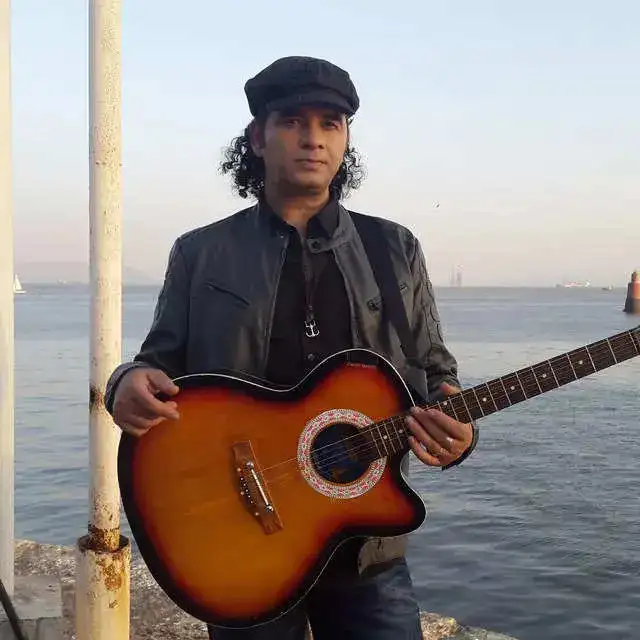 Mohit Chauhan Guitar