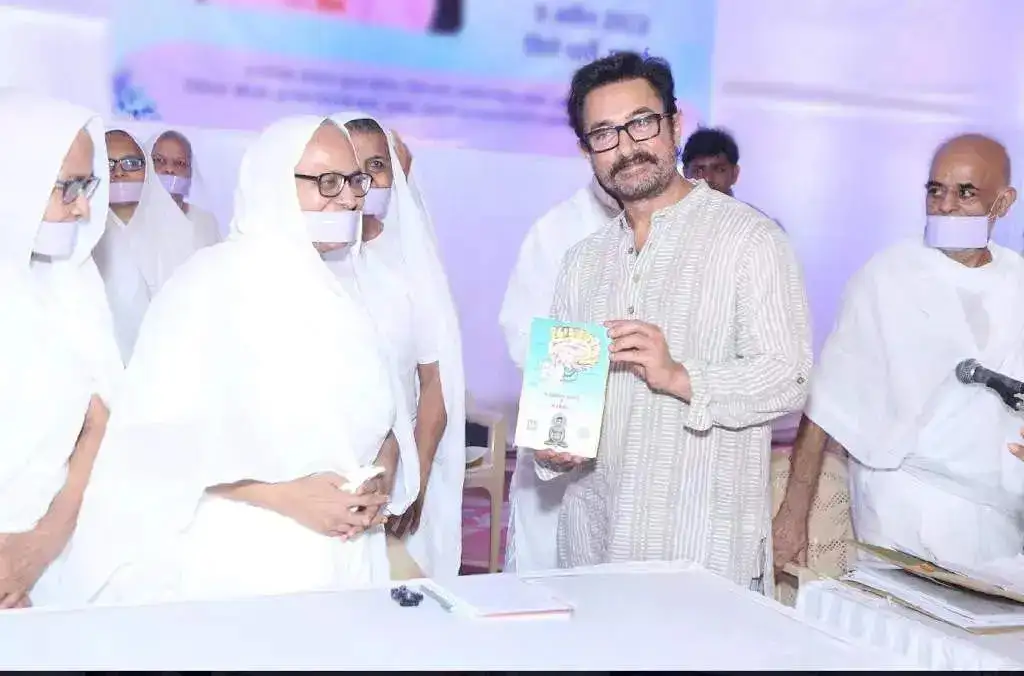 Aamir Khan Jain prayer meet