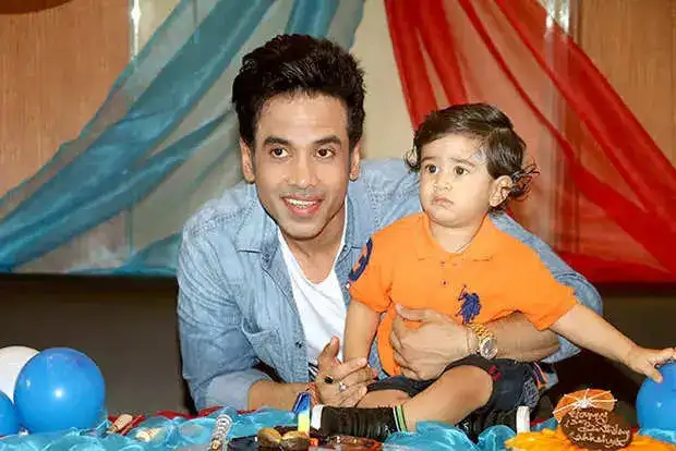 PHOTOS-Tusshar-Kapoor-celebrates-son-Laksshya-Kapoors-first-birthday1