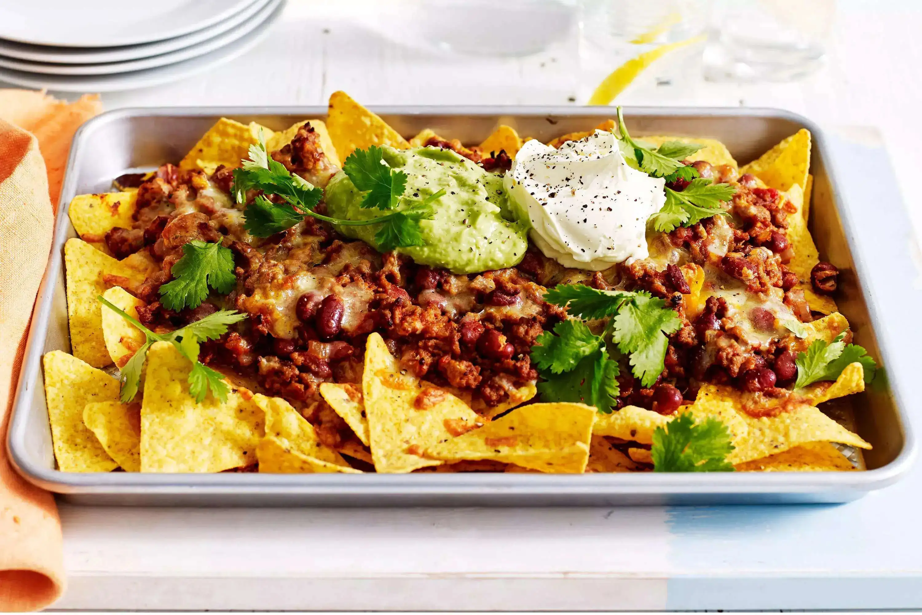 tray-baked-nachos-102903-1.