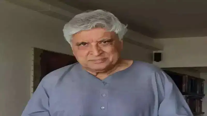 Lyricist Javed Akhtar silences paps outside his birthday bash