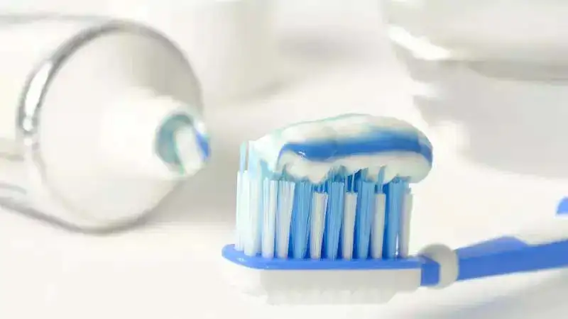 Chemicals in toothpaste that are bad for your health