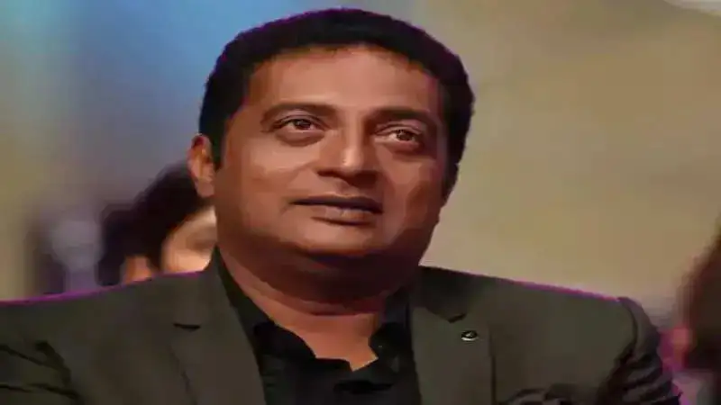 Prakash Raj responds to Besharam Rang saffron bikini controversy, lends support to Deepika Padukone